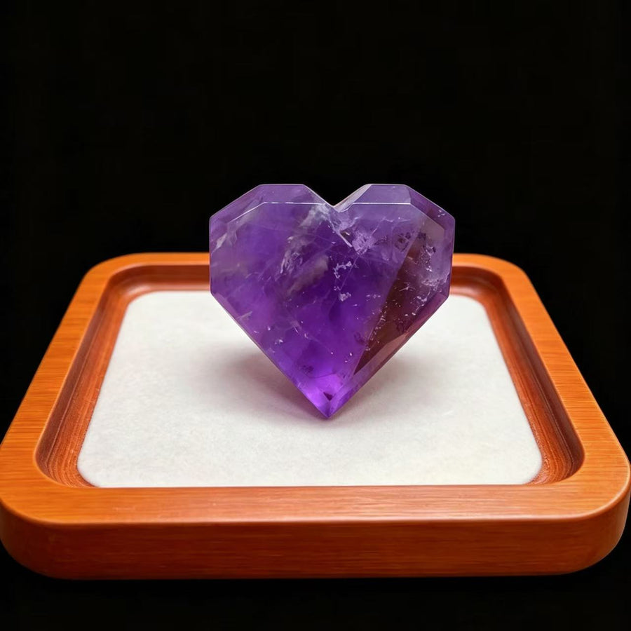 5A 110G   Amethyst Heart Specimen