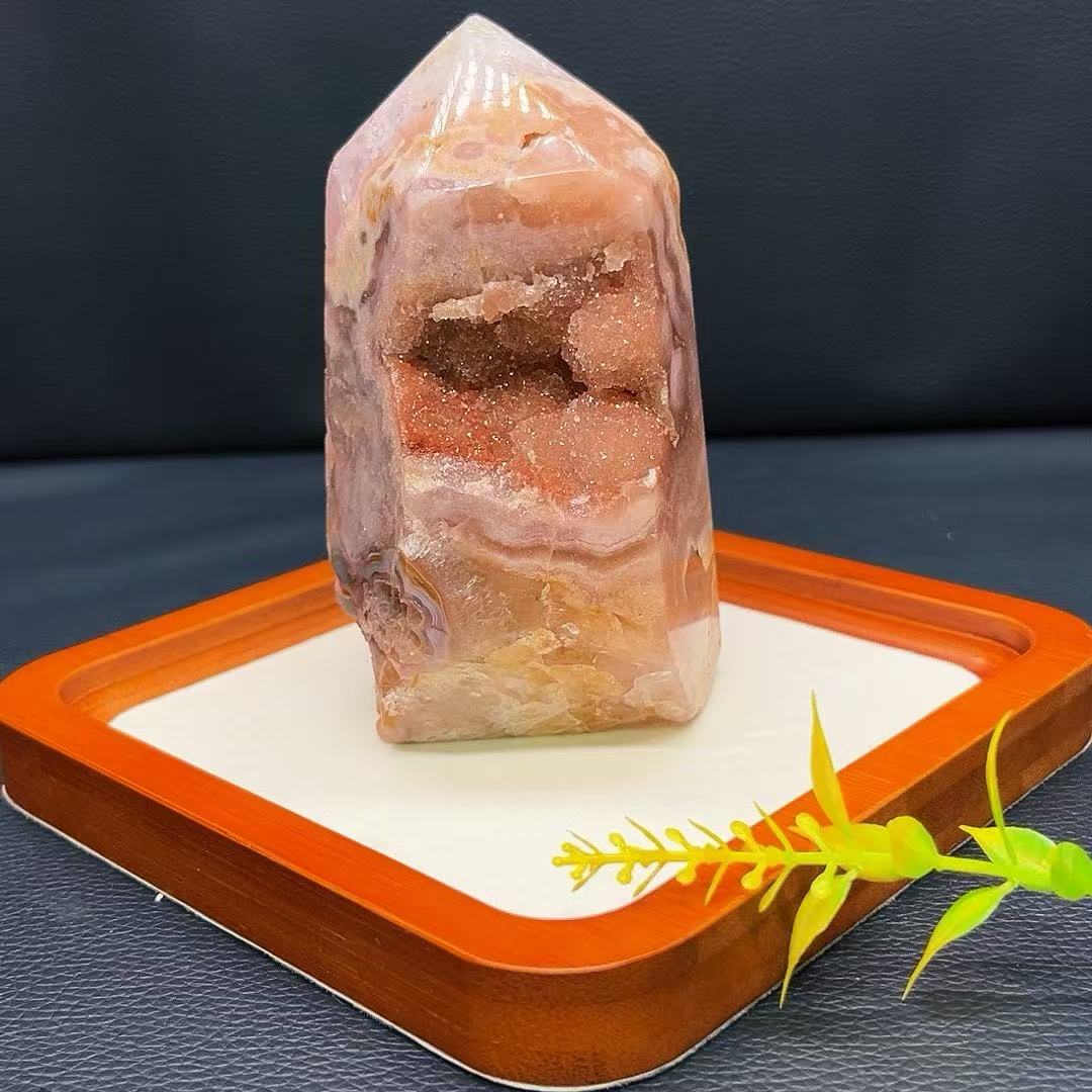 5A600G   Cherry Blossom Agate Fine Sand Fudge Point