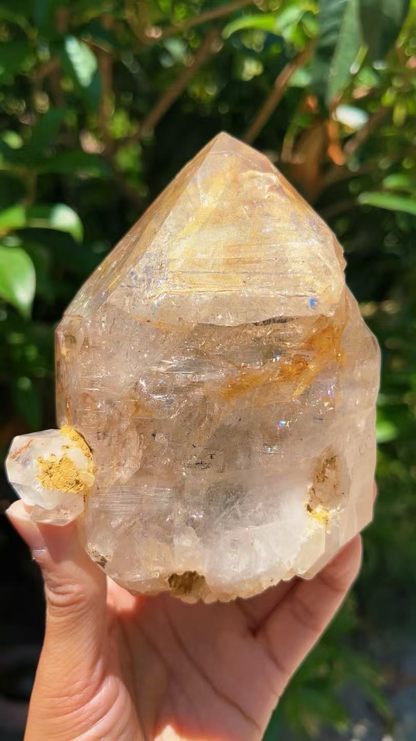 5A 1140G    Sparkling Clear Quartz Cluster