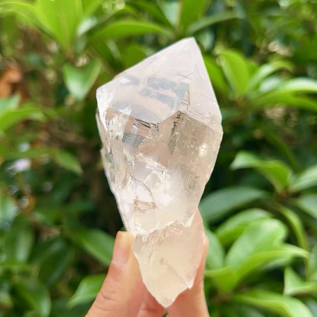 5A 240G   Natural Vivid Transparent White Quartz Cluster Ornament