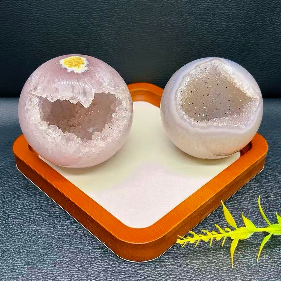 5A 350G   Sparkling Full Split Smiling Agate Specimen