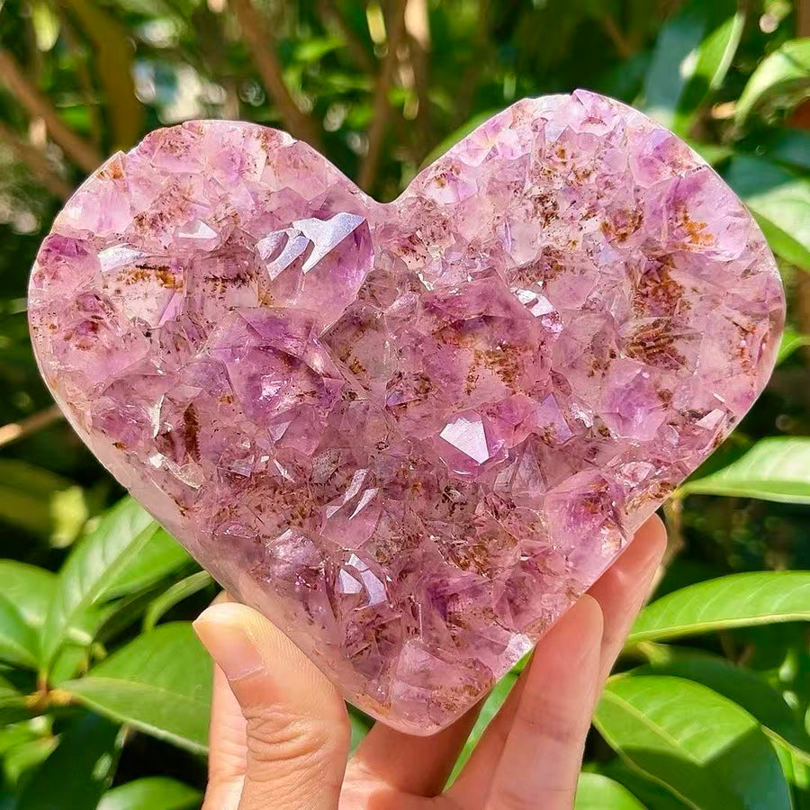 5A800G   Natural Titanium Amethyst Large Point Heart