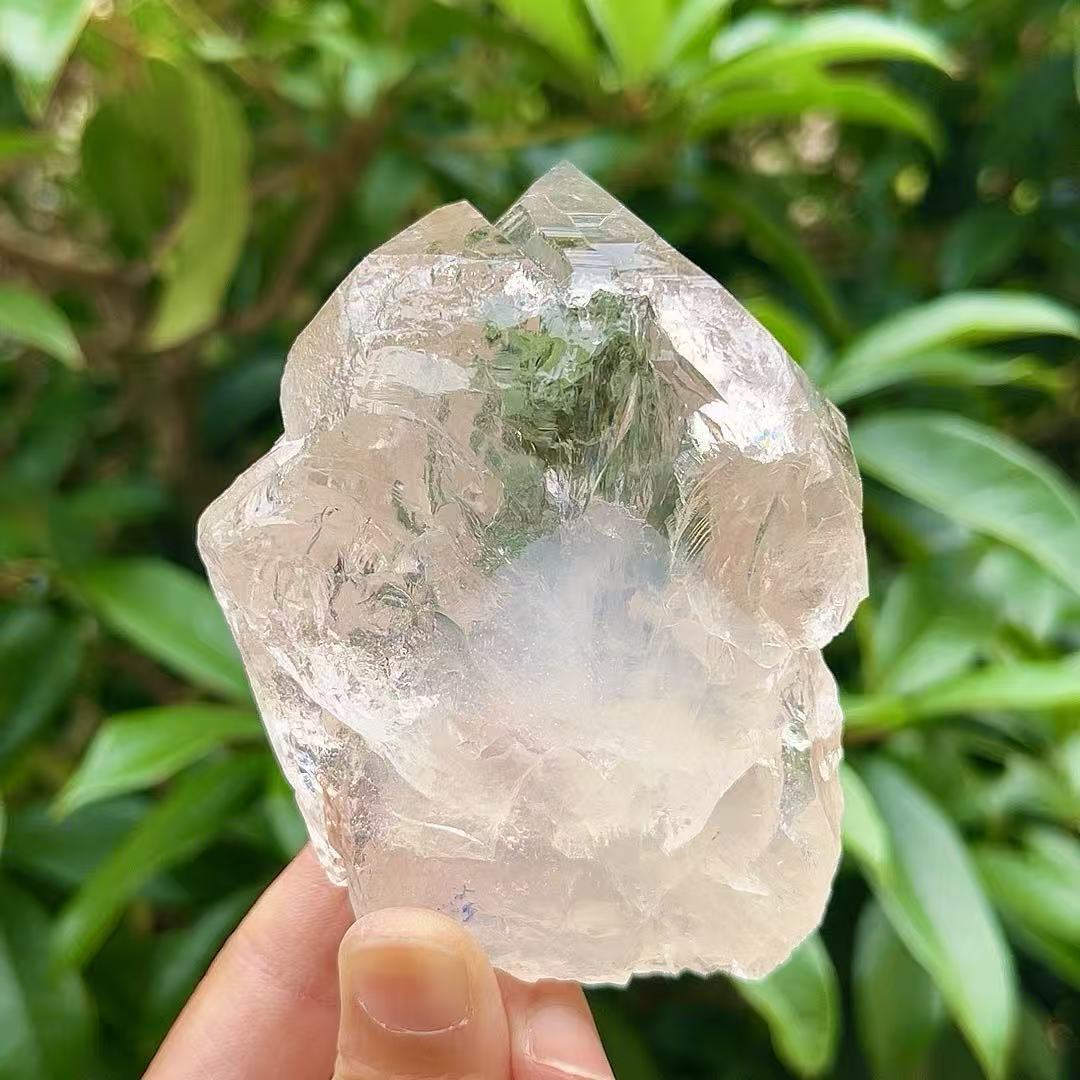 5A 240G   Natural Vivid Transparent White Quartz Cluster Ornament