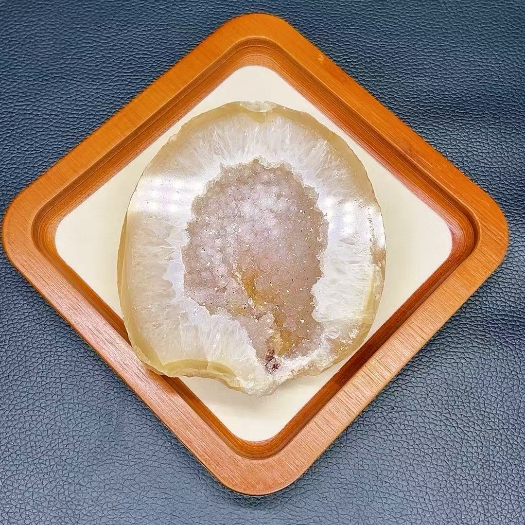 5A640G   Natural Rough Skin Agate Geode