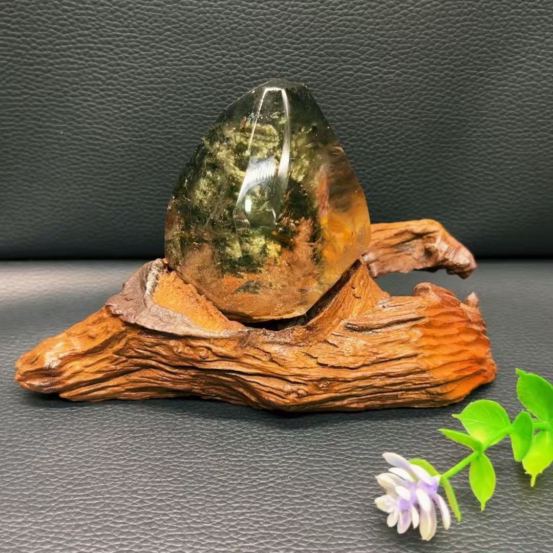 5A 270G  Lrregular Green  Phantom  Quartz Ornanment