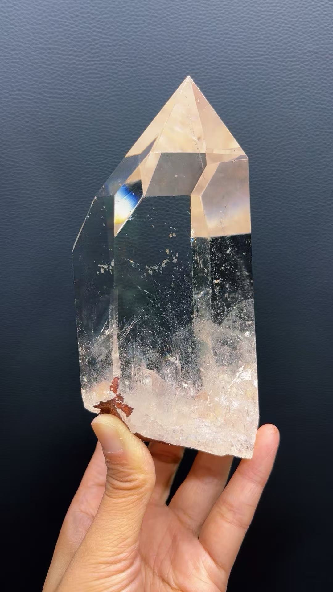 5A  770G  Sparkly  Rainbow Clear Quartz Point