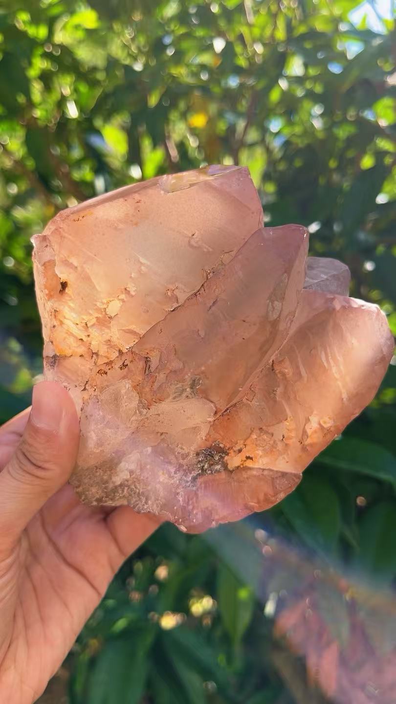 5A  1240G  Red Rind Quartz