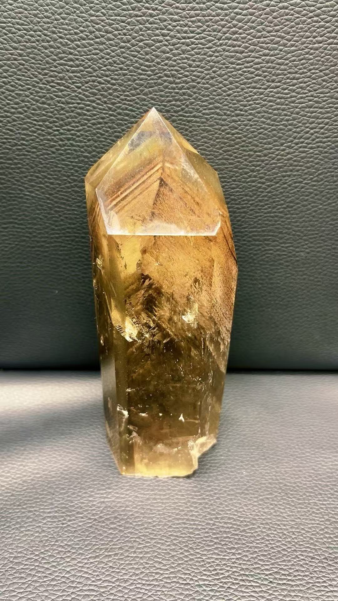 5A 470G  Natural Hidden Mountain Green Phantom Quartz Column Ornament