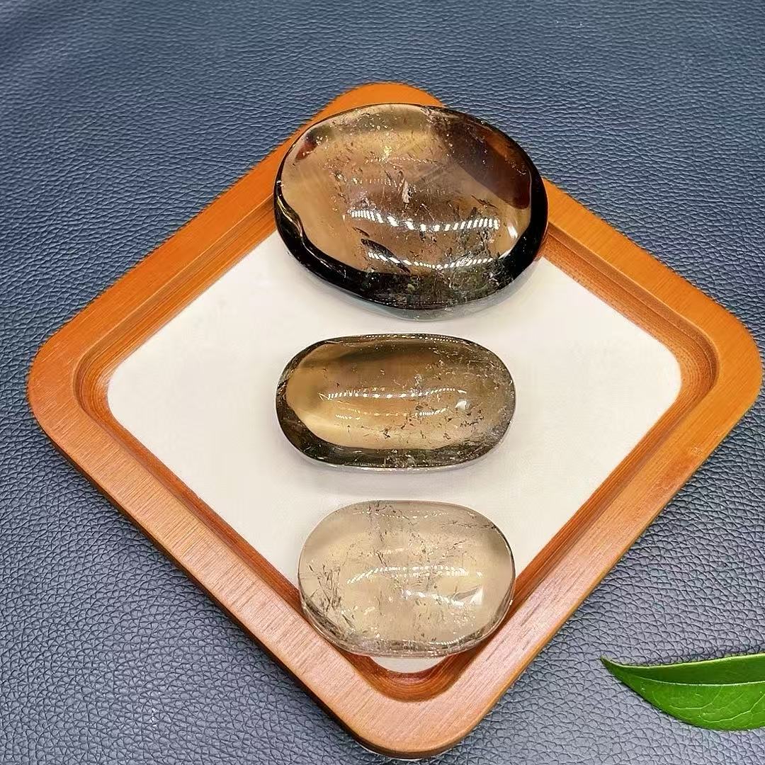 5A170G   High-clarity Smoky Quartz Palm Stone