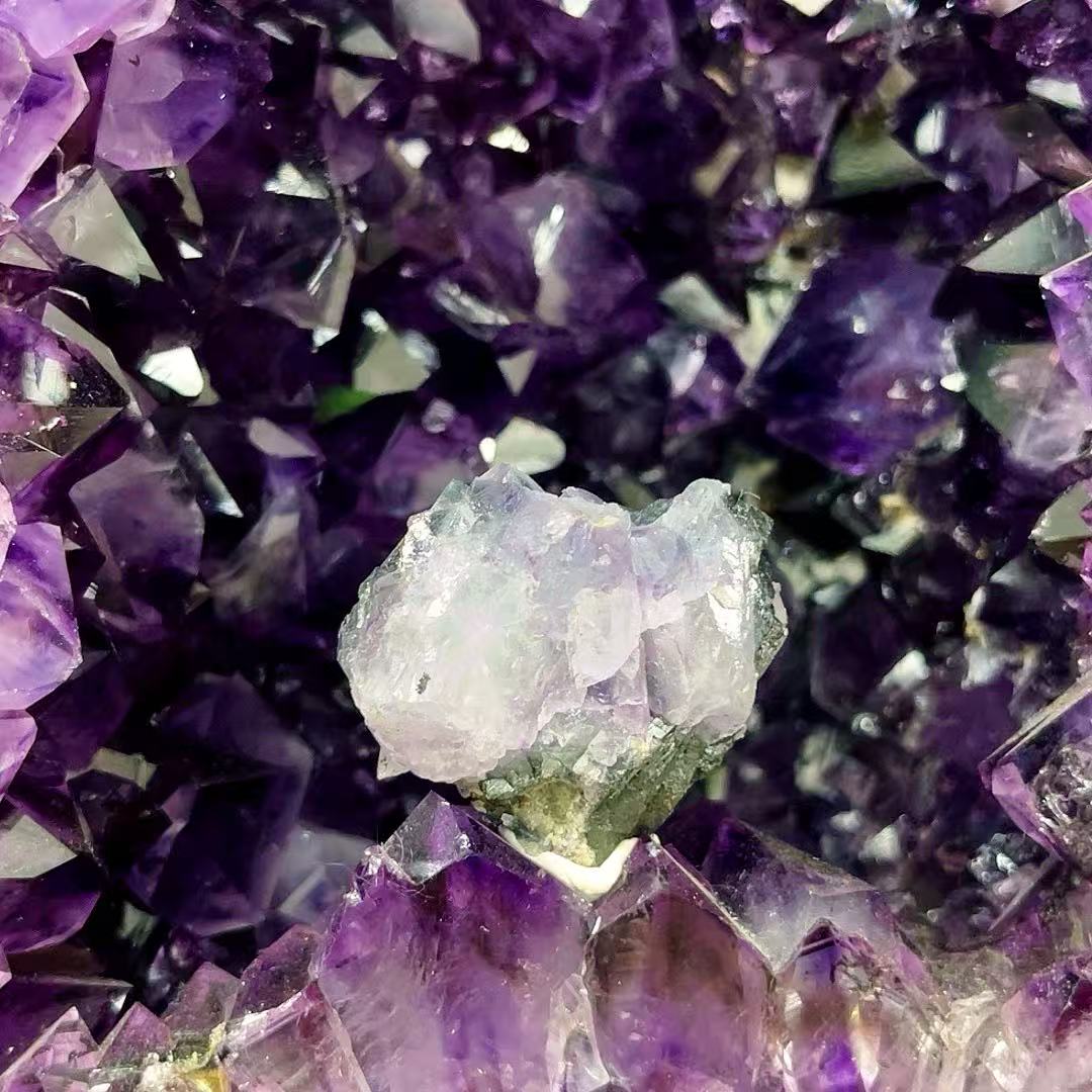 5A40G    Amethyst & Black Tourmaline Intergrowth