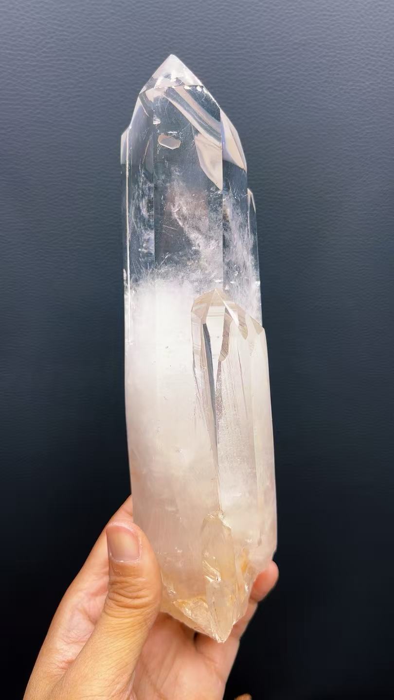 5A  600G   Natural  Clear Quartz