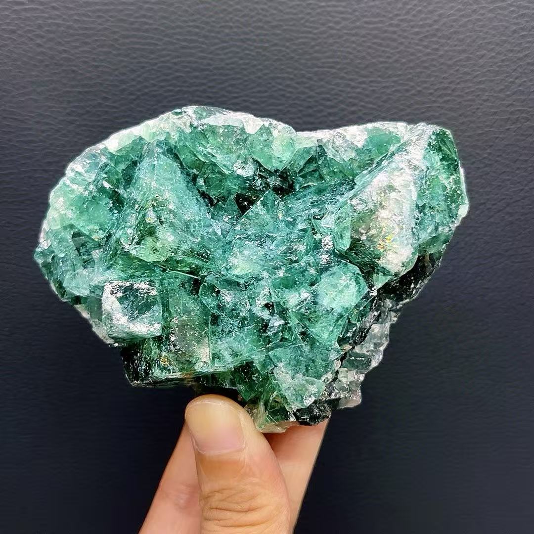 5A290G   Gem-grade Green Fluorite Specimen