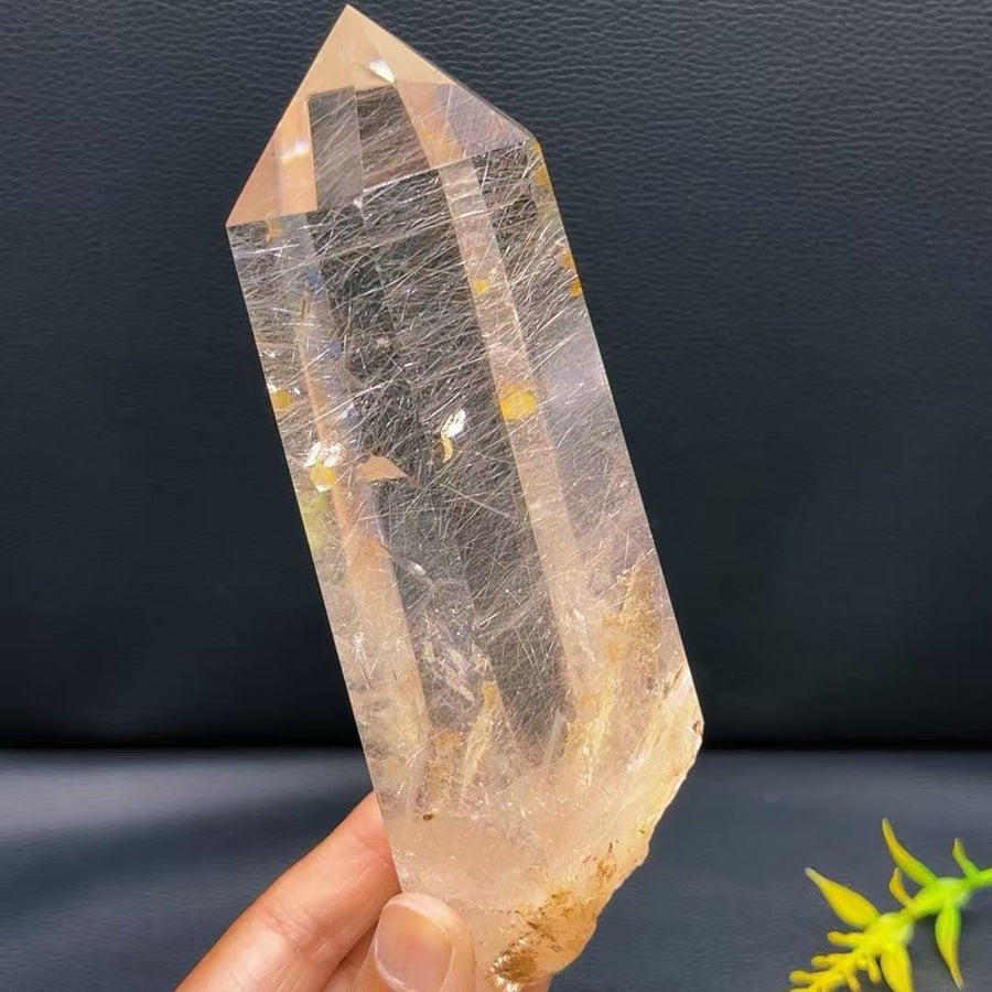 5A 1050G   Natural Golden Rutilated  Quartz Point
