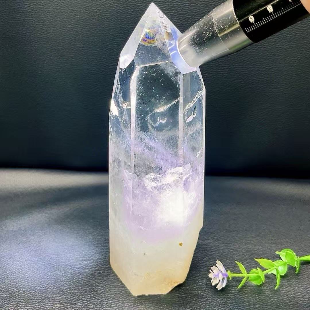 5A 1300G    Natural Vibrant Clear White Quartz Column Ornament