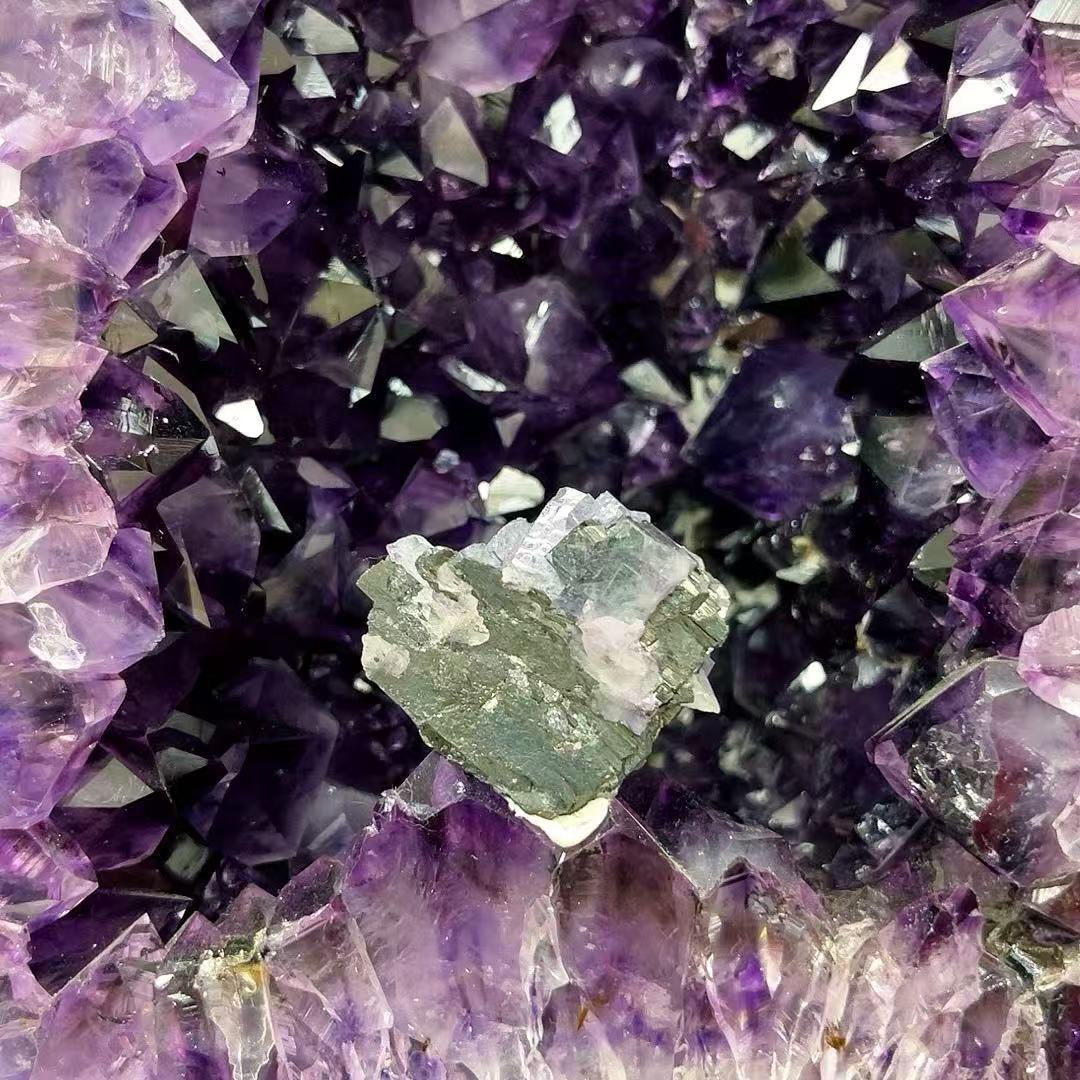 5A40G    Amethyst & Black Tourmaline Intergrowth