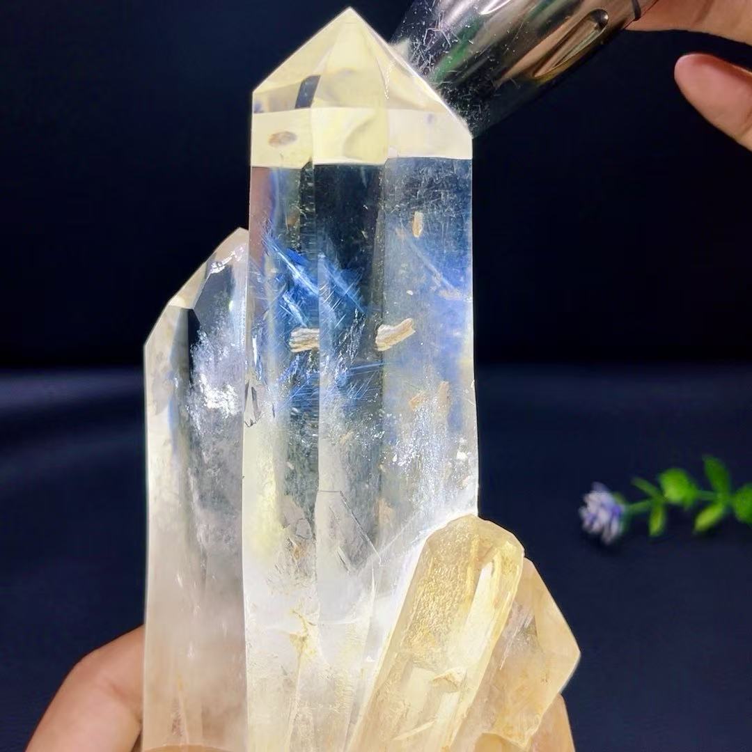 5A 1100G    High-clarity Blue needle Quartz  Cluster