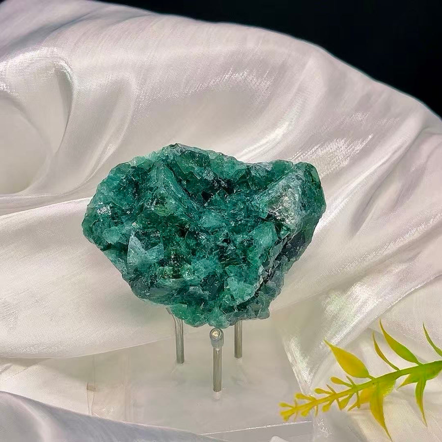 5A290G   Gem-grade Green Fluorite Specimen