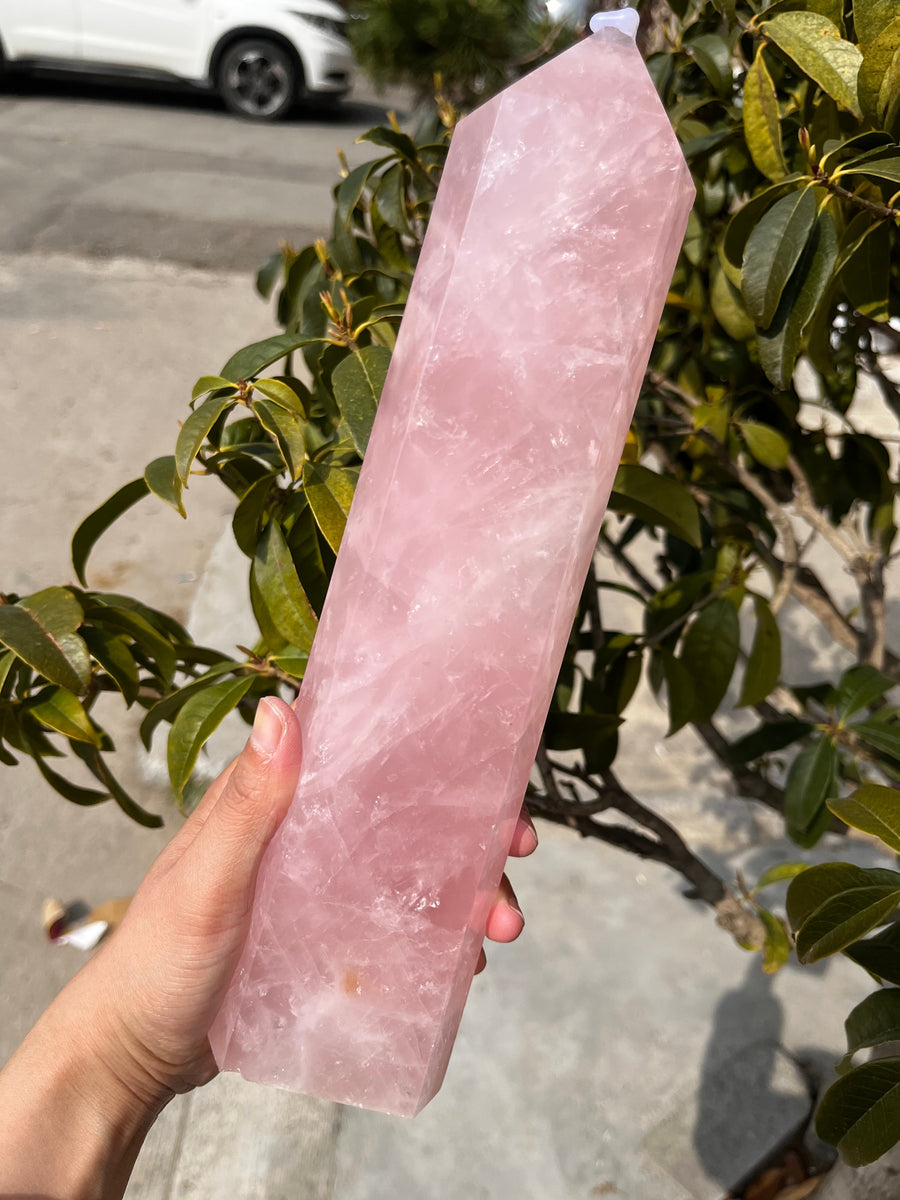 5A 2690G   Natural Rose Quartz Column