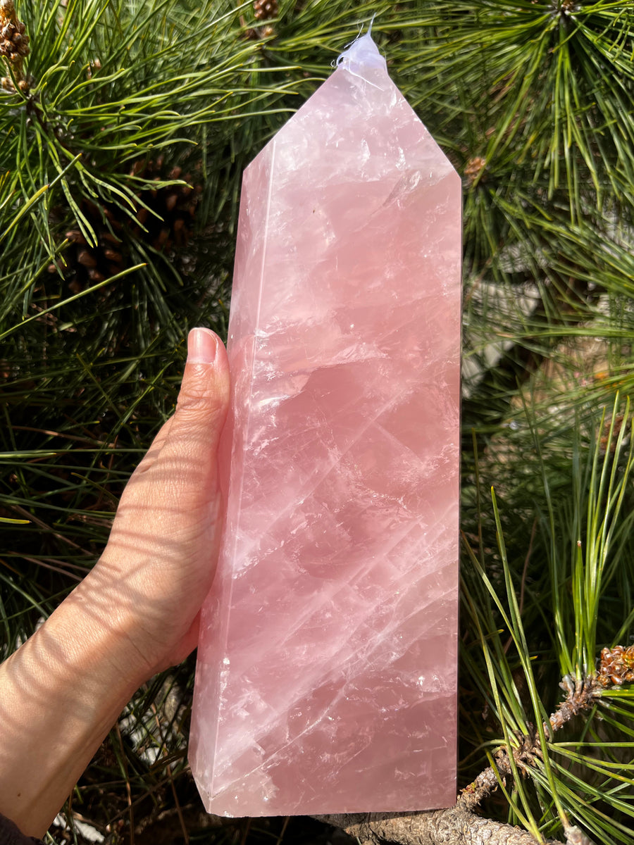 5A 2690G   Natural Rose Quartz Column