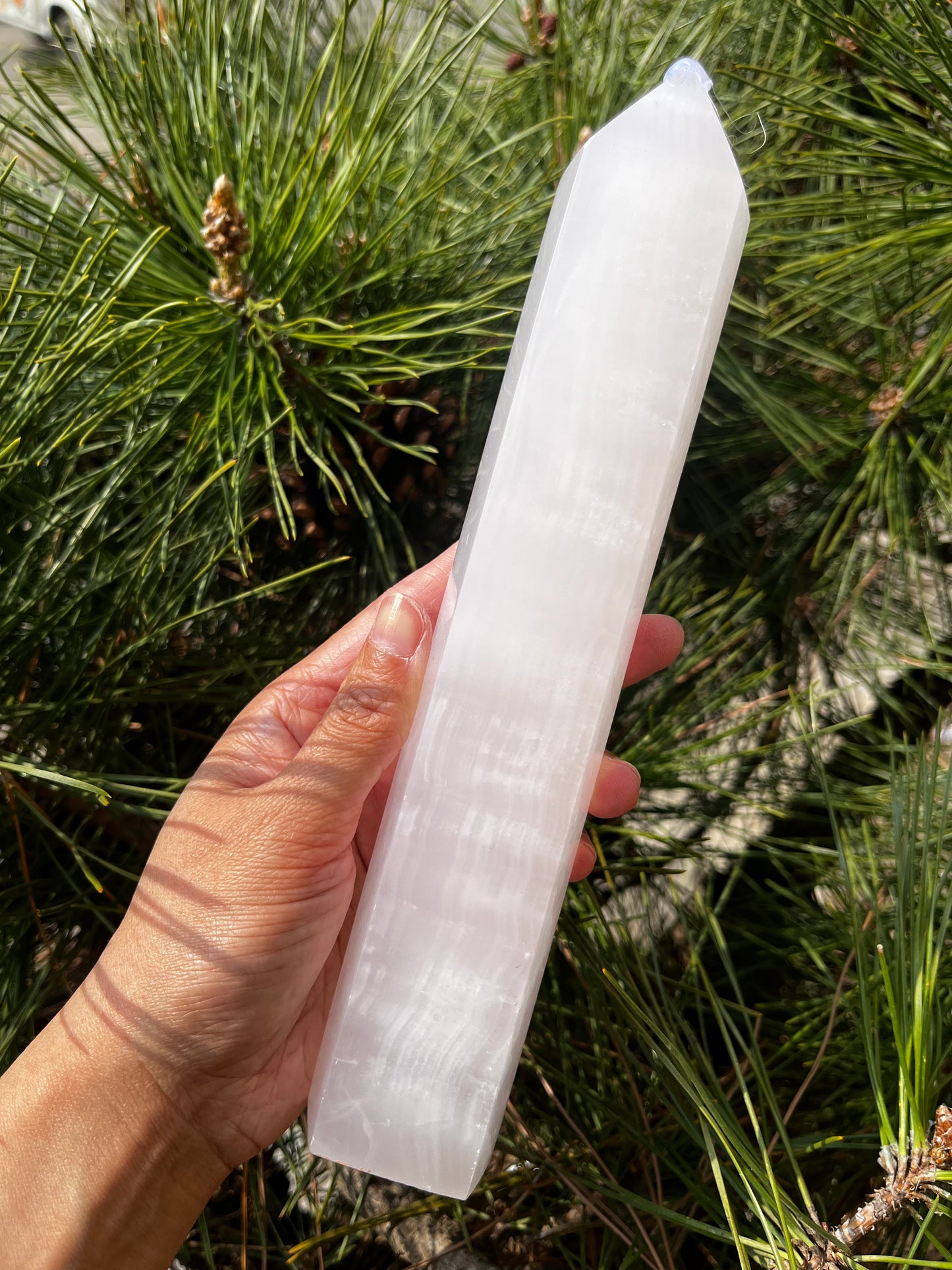 5A 2690G   Natural Rose Quartz Column