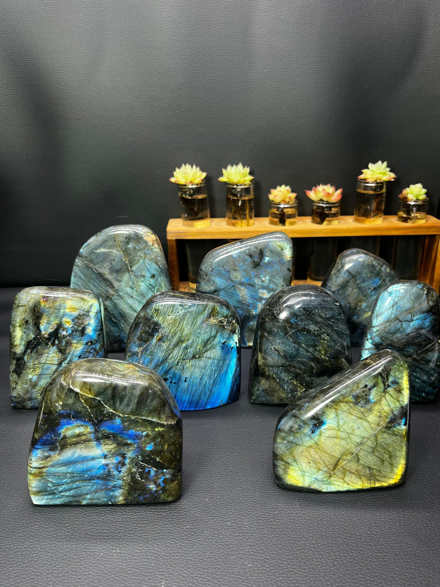 5A140G     Stunning Rainbow Flash Polished Natural Freeform Labradorite Decor
