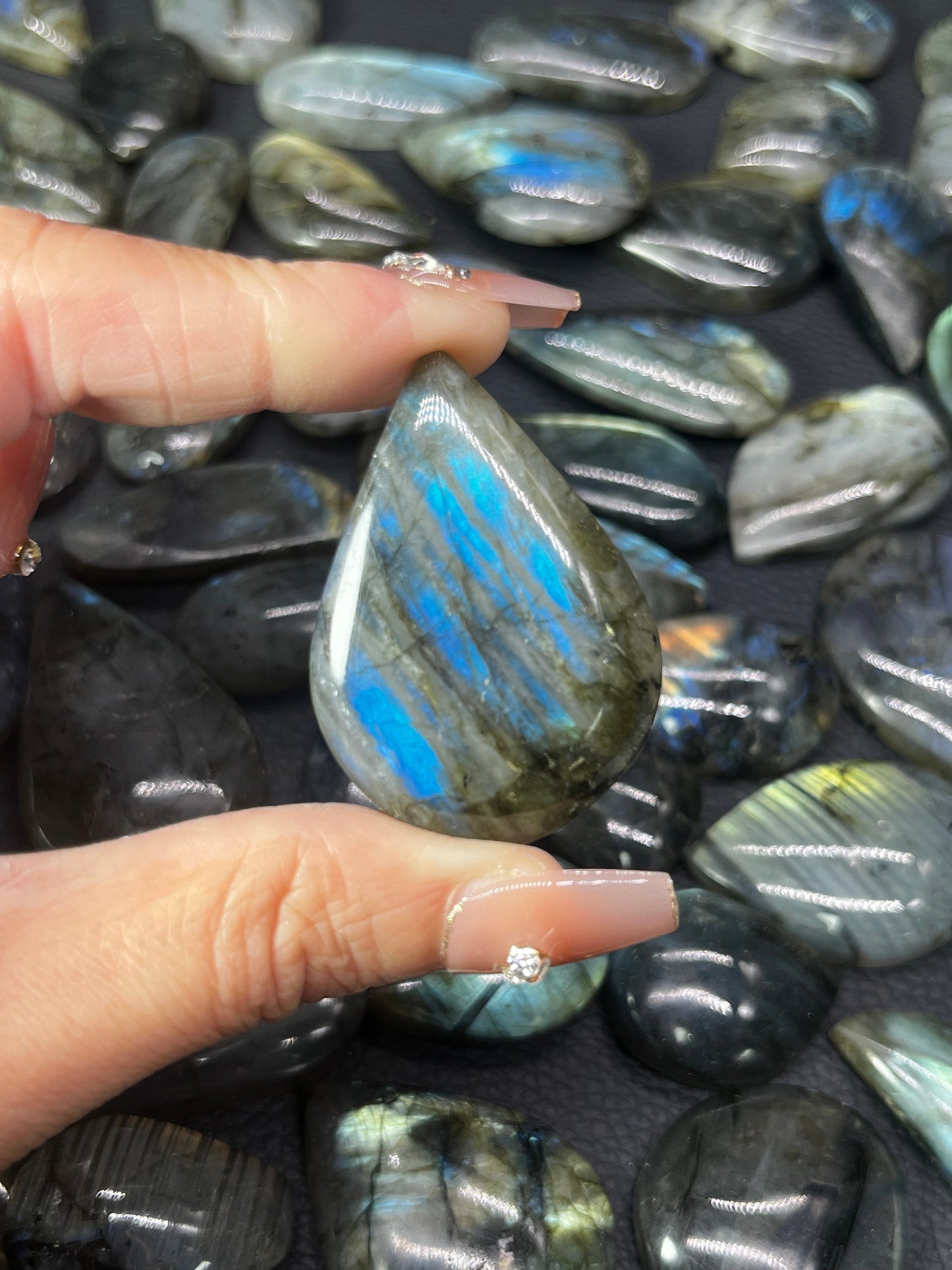 5AG   Multi-Color Labradorite