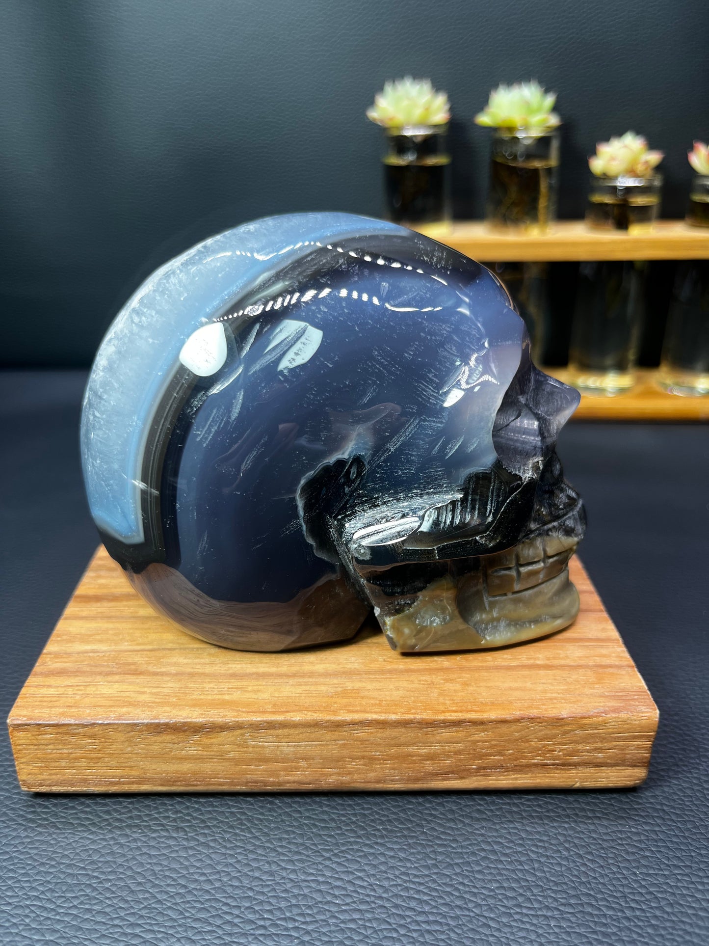 5A720G    Crystal Skull
