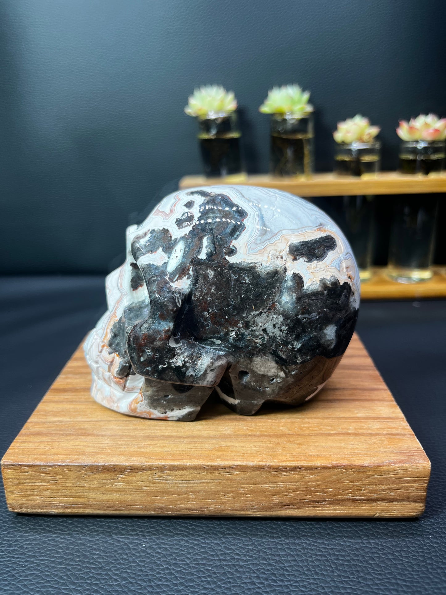 5A720G    Crystal Skull