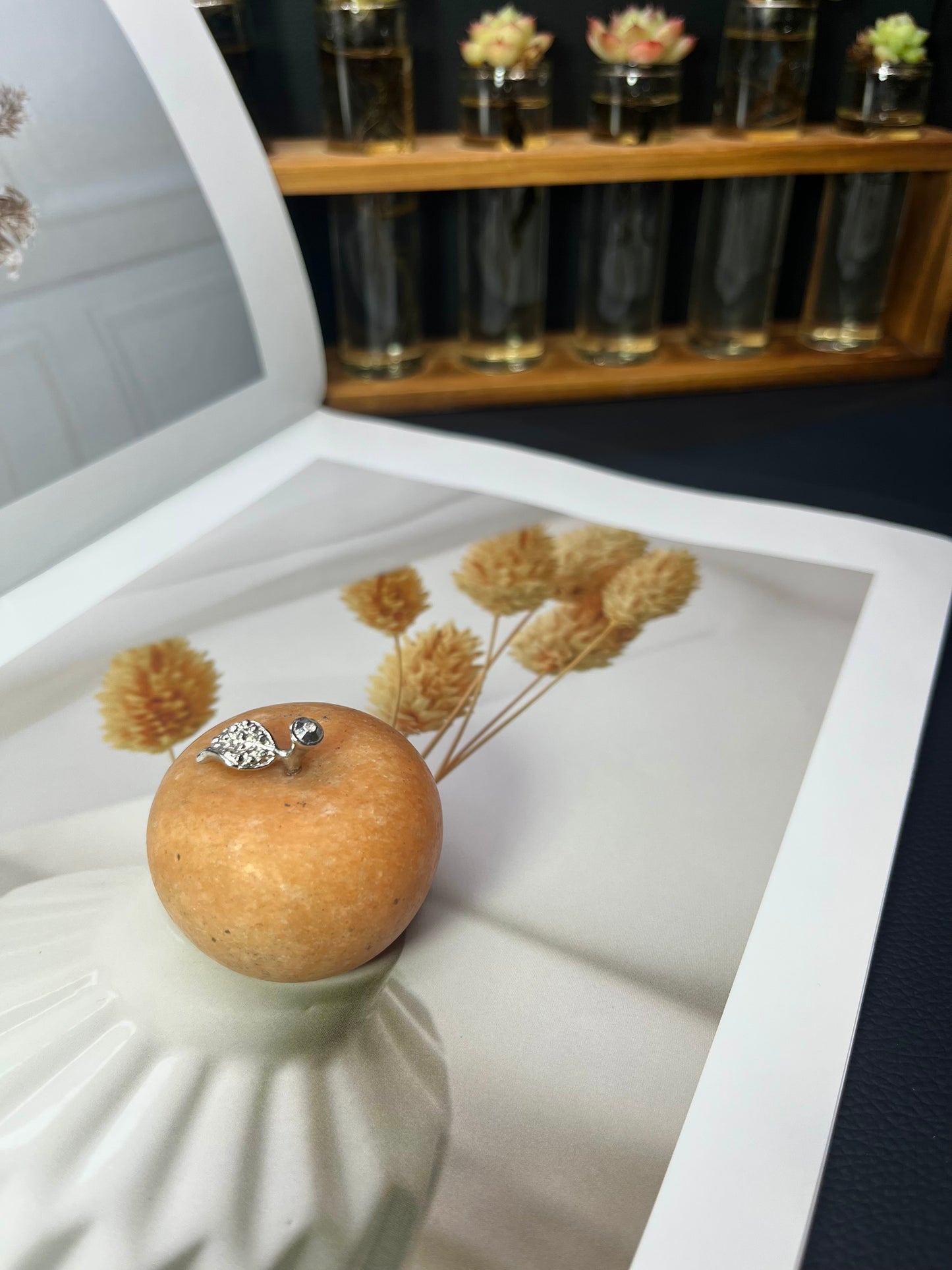 5A720G  Natural various random Crystal Apple carving
