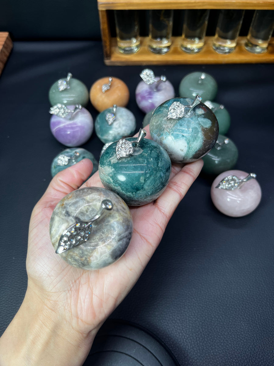 5A720G  Natural various random Crystal Apple carving