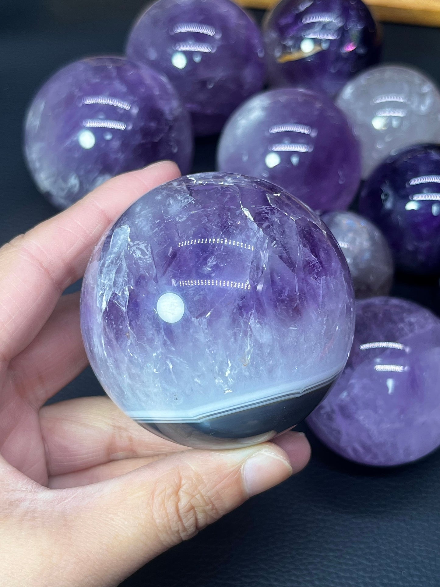 5A200G   Stunning Sparkling High-Gloss Natural Amethyst Sphere Specimen