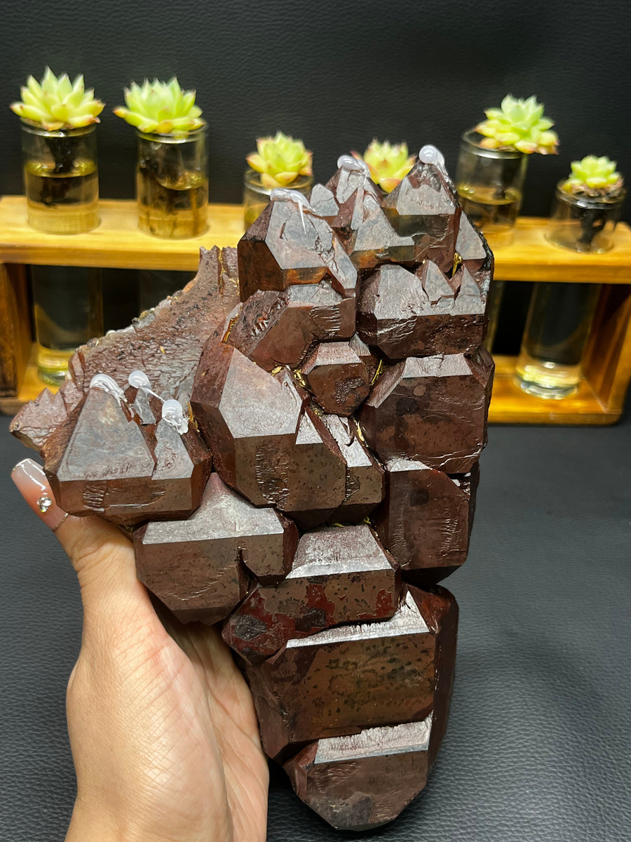 5A  1300G  Red Mud Skeletal Quartz