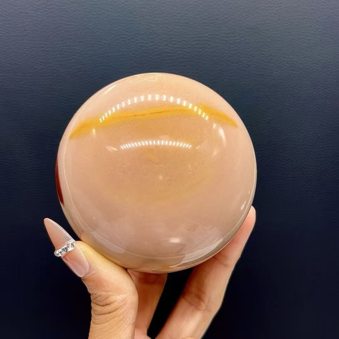5A480G   Warm Creamy Egg-yellow Stone