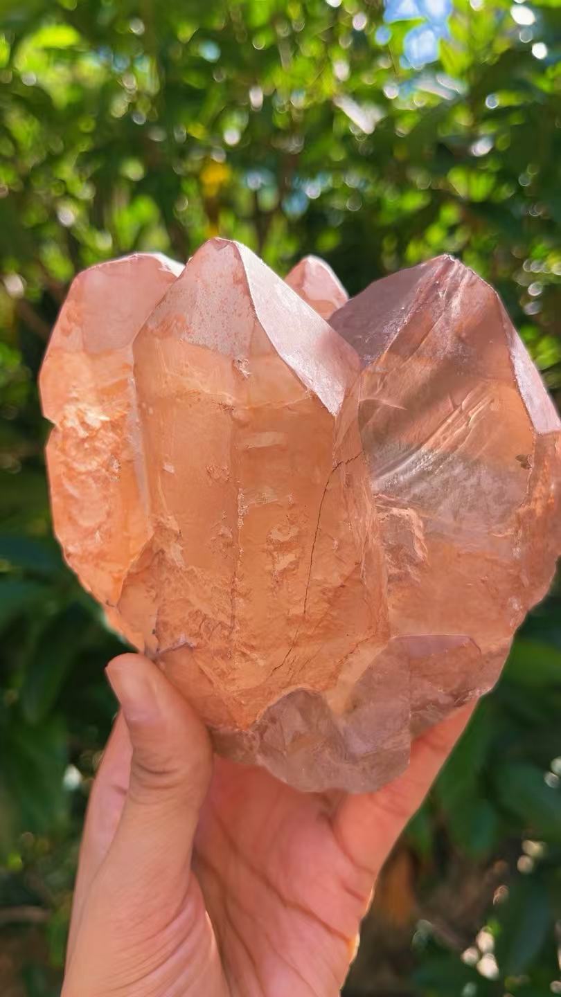 5A  1240G  Red Rind Quartz