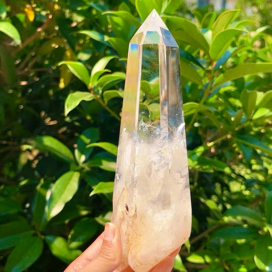 5A 1070G   Natural Strong Blue Flash Blue Needle Clear Quartz