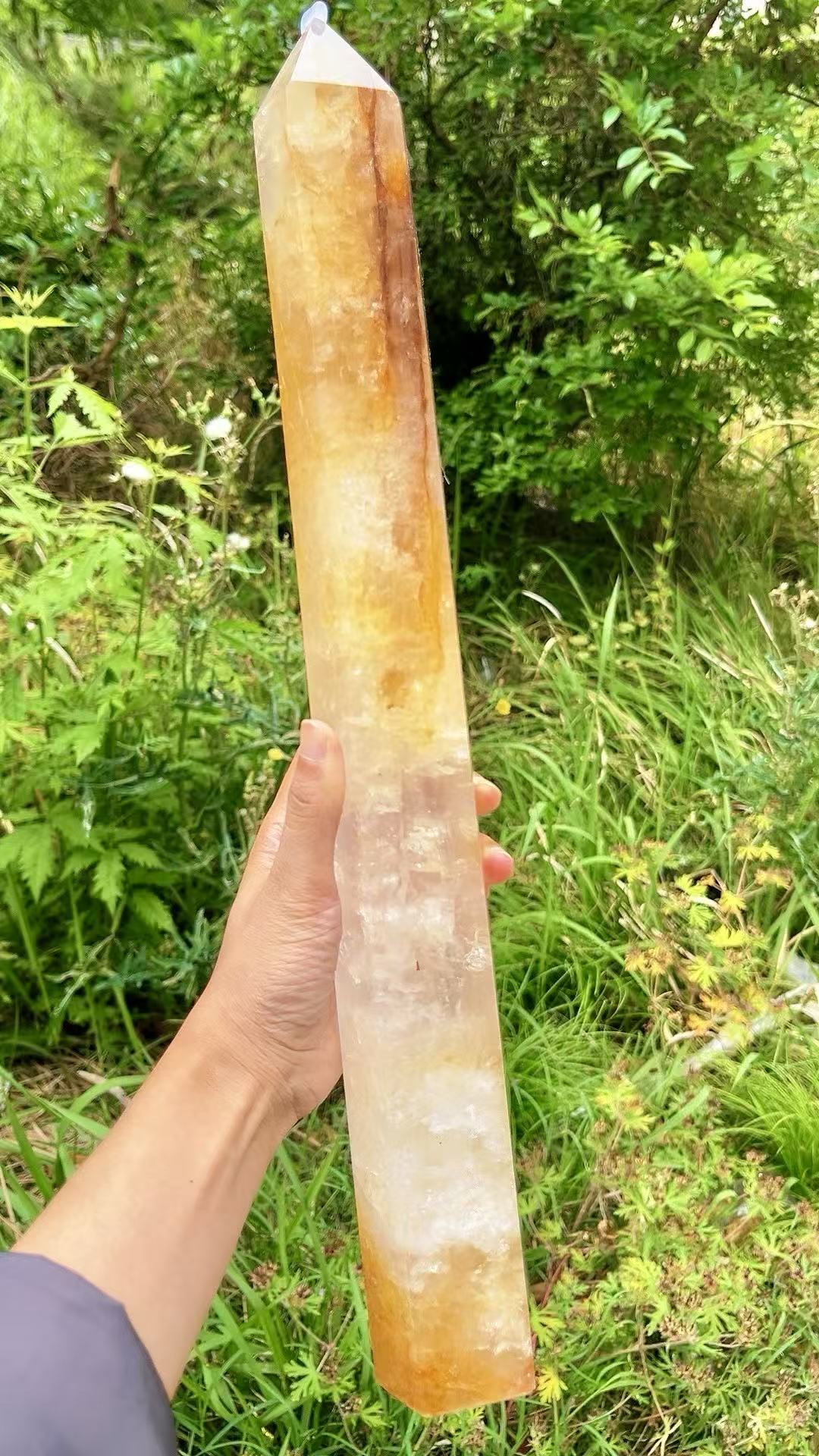 5A 2240G   Super transparent red-yellow healing crystal big column