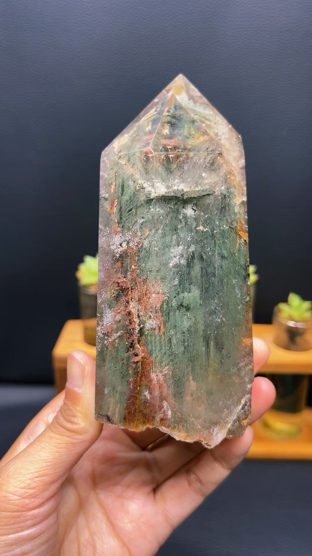 5A  920G  Crystal point  Green phantom Quartz