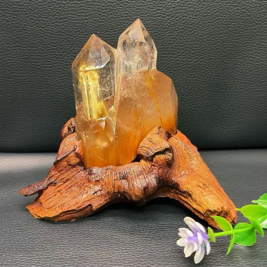 5A 410G    Natural Red Rabbit Hair & Green Phantom Quartz Ornament