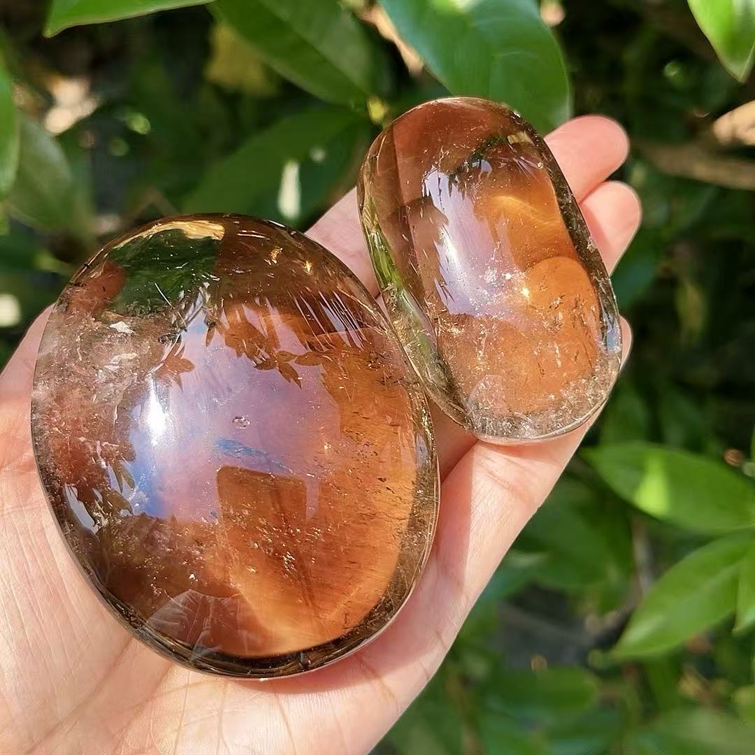 5A170G   High-clarity Smoky Quartz Palm Stone