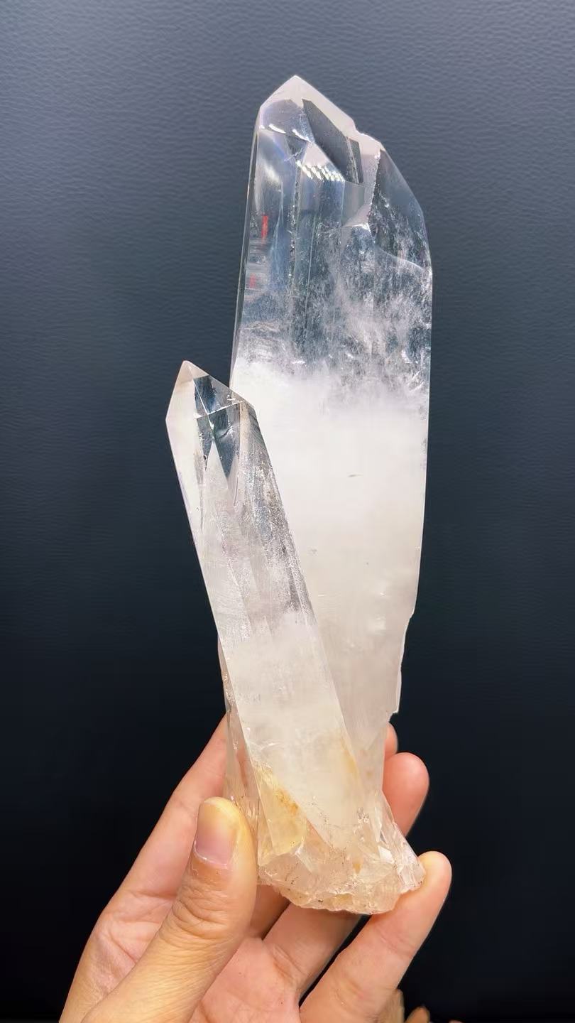 5A  600G   Natural  Clear Quartz