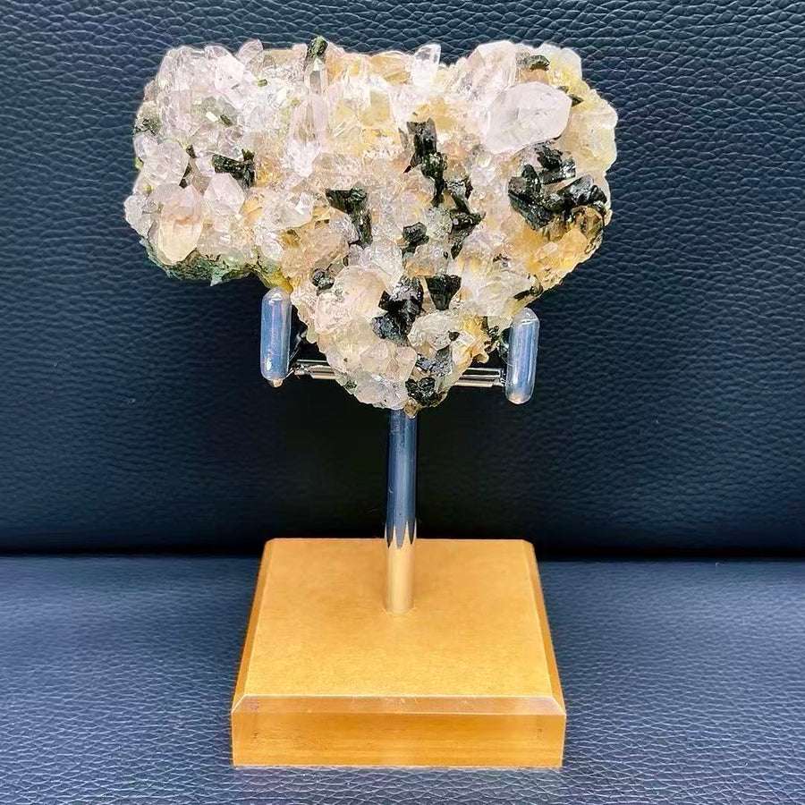 5A120G   Beautiful epidote intergrowth