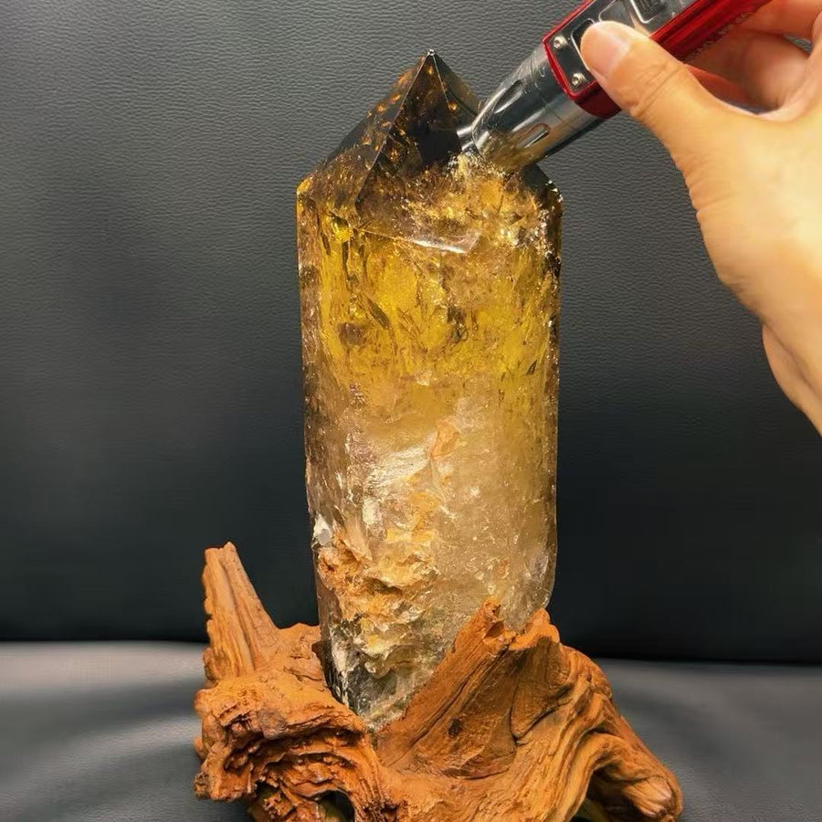 5A 3300G    High-clarity Natural  Smooky Quartz Large Point