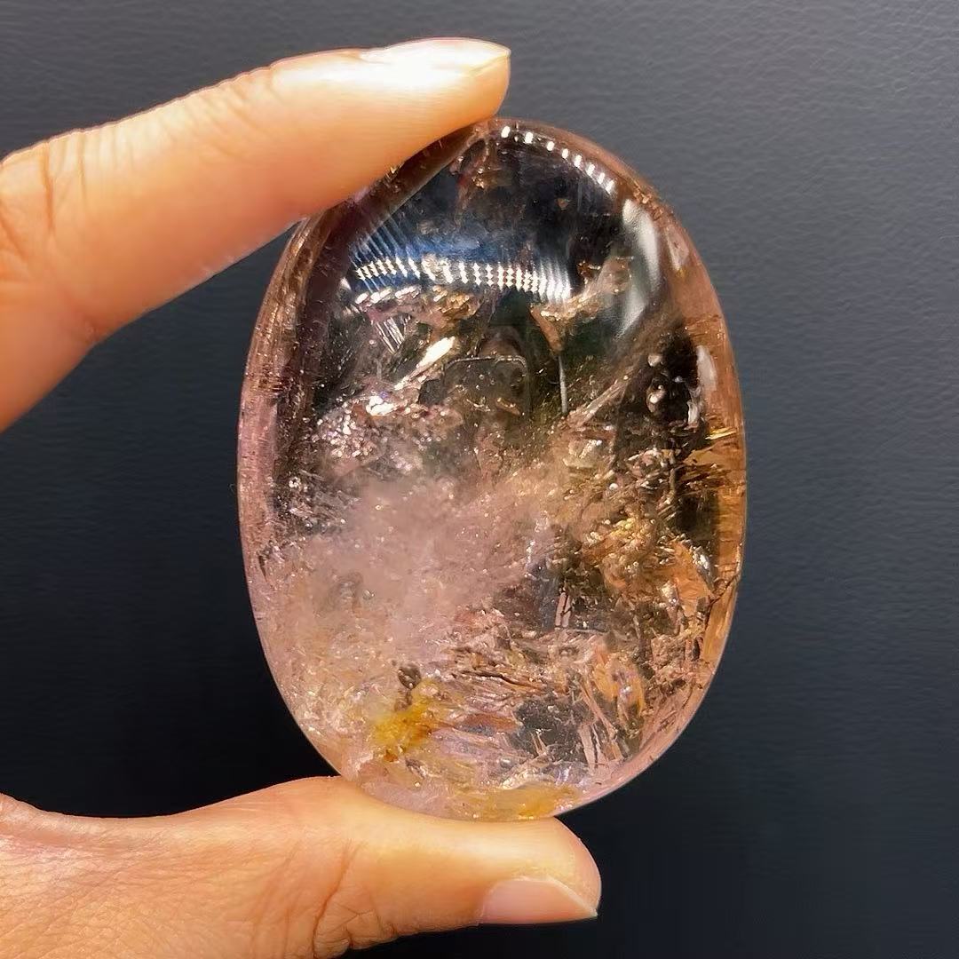 5A170G   High-clarity Smoky Quartz Palm Stone