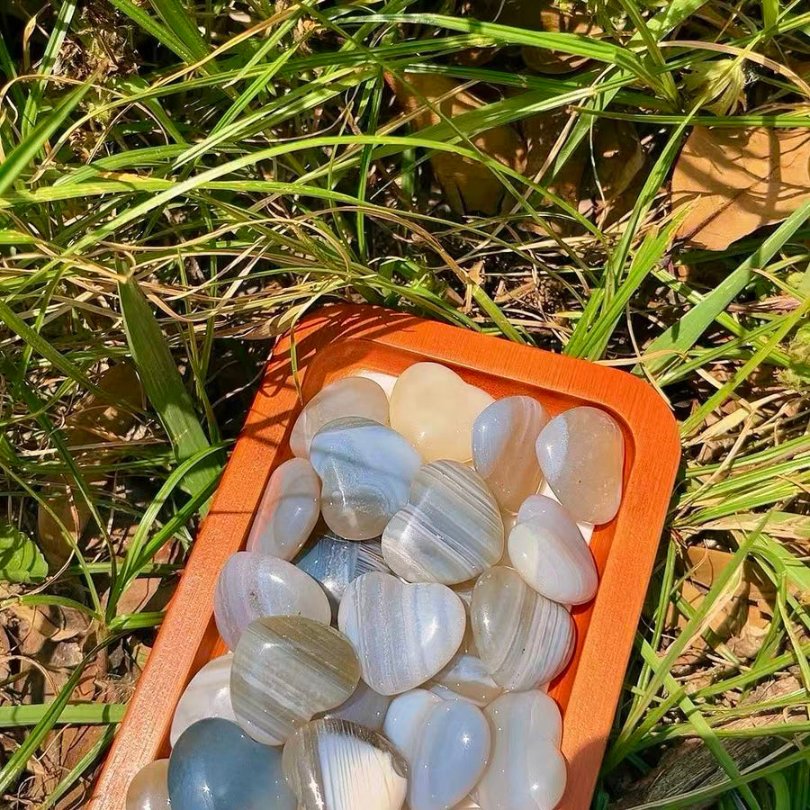 5A13G Premium Blue Vein Agate Heart Carving