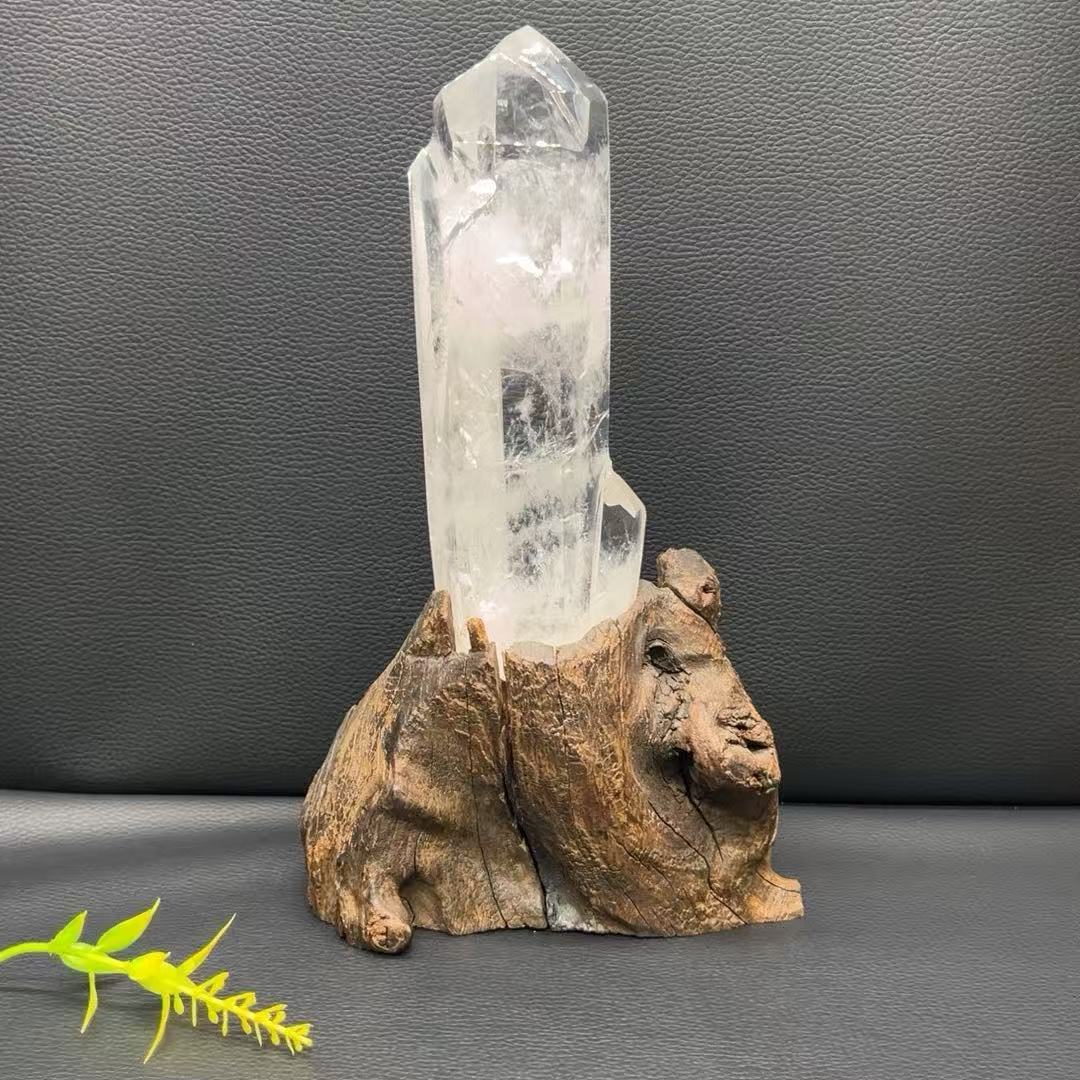 5A 890G    Natural  Blue Needle Quartz Point