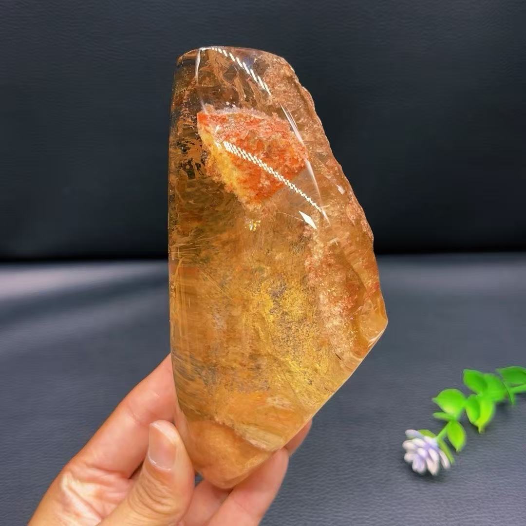 5A 610G  Lrregulark Rutilated and Multicolor Phantom  Quartz specimen