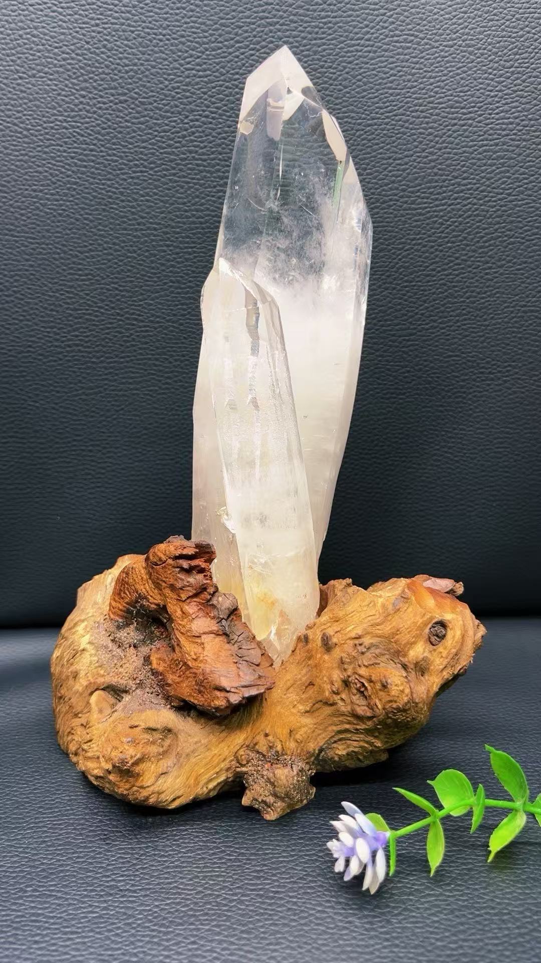 5A  600G   Natural  Clear Quartz