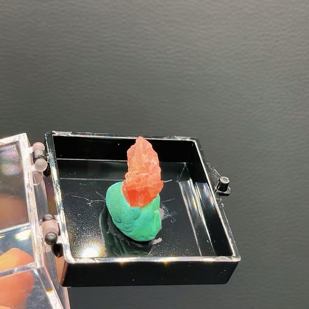 5A15G   High-gloss Rhodochrosite