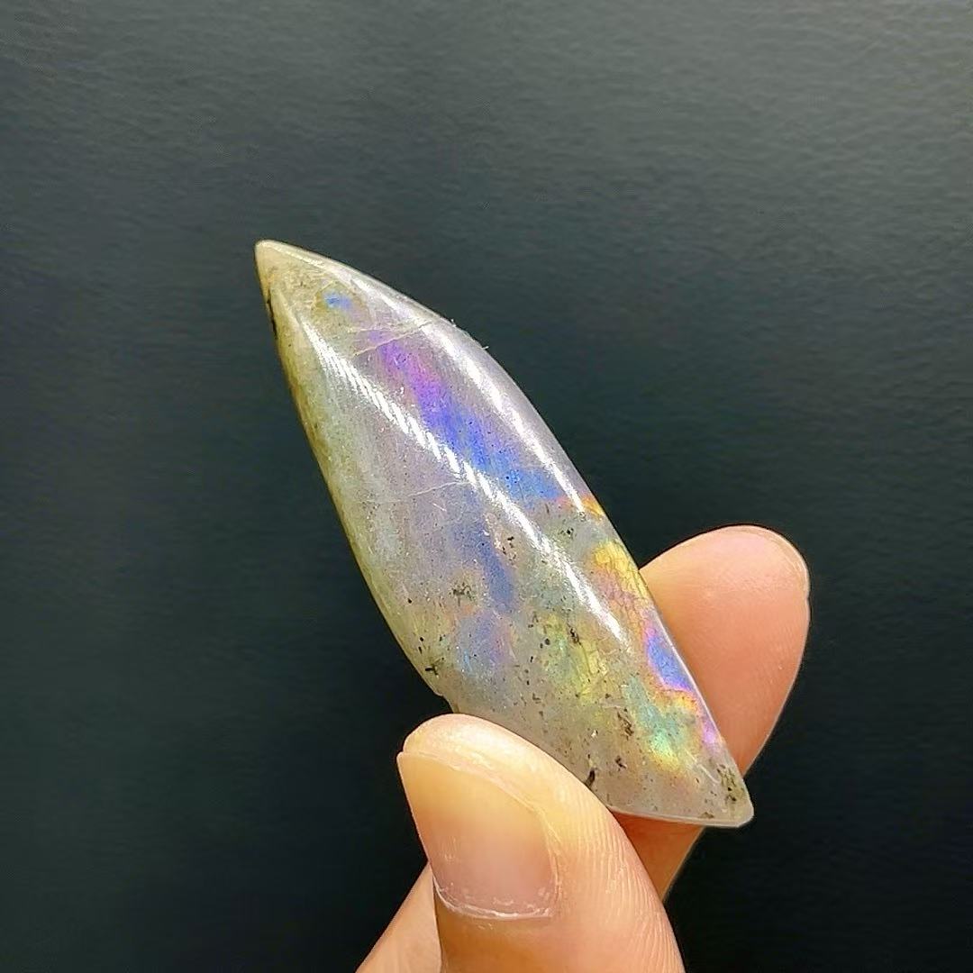 5A7G  Rainbow Moonstone