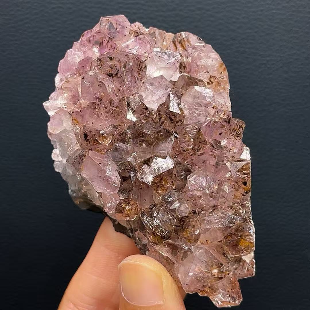 5A140G   Natural Titanium Amethyst Freeform